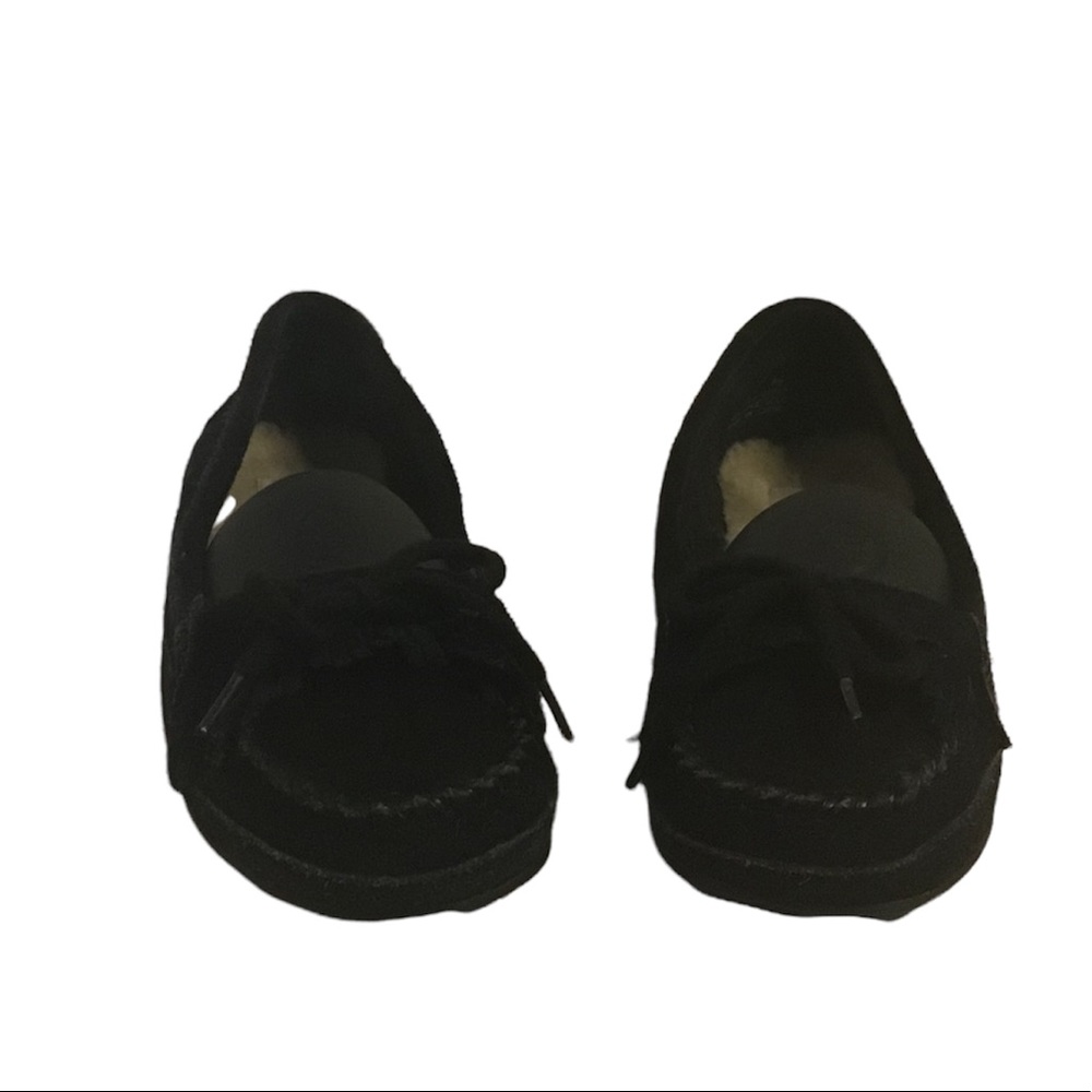 Minnetonka black suede Sherpa lined moccasins. 5.5